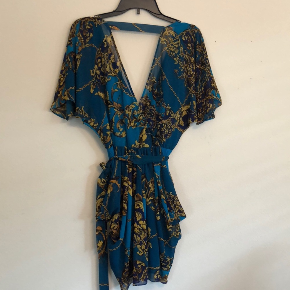 Bebe Dress - Picture 2 of 5